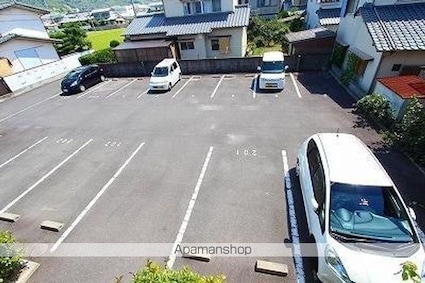 クレール高松[3DK/65.56m2]の駐車場