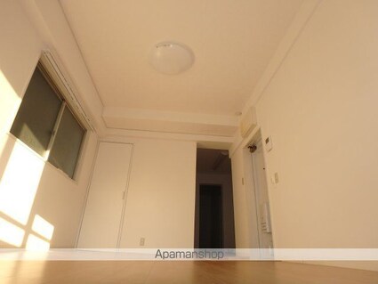 東城ビル[1LDK/43.53m2]のリビング・居間2