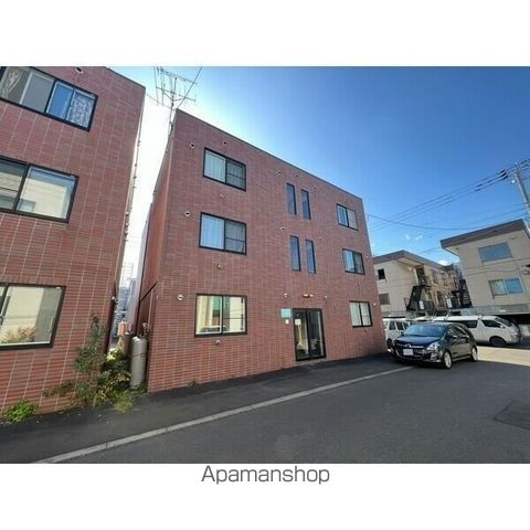 カシーナ平岸高台壱番館の玄関写真