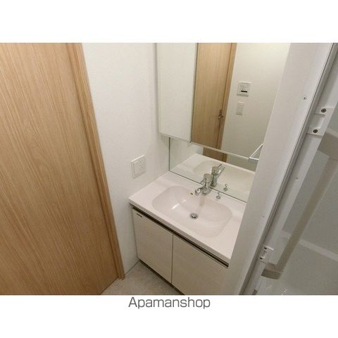MORE PRECIOUSの内装写真