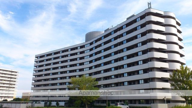 和歌山市中のマンションの外観1