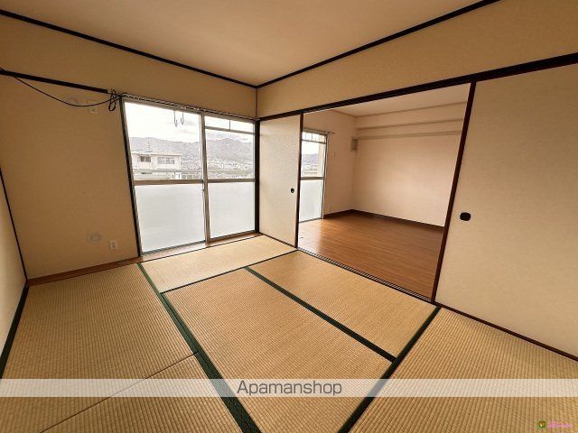 高陽真亀団地4号棟の内装写真