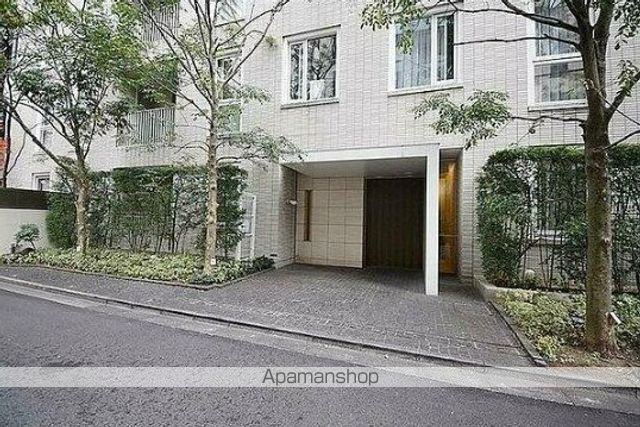 BLOSSOMTERRACEの玄関写真