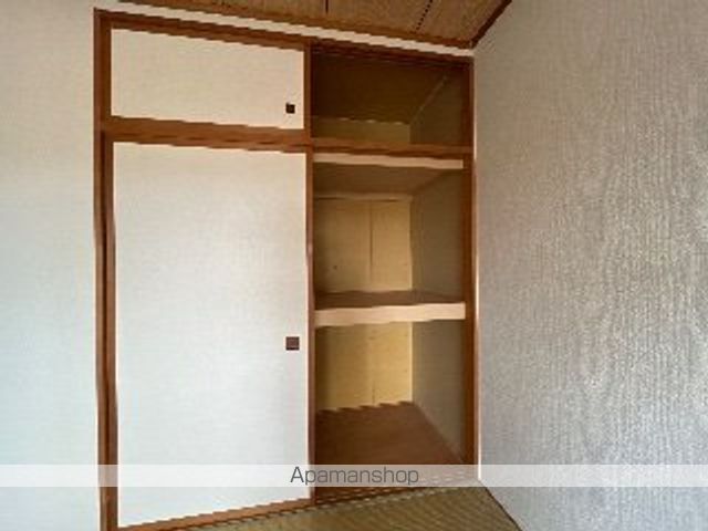 ROOMYかんのの内装写真