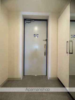 広島県広島市中区小町[1K/28.13m2]の玄関