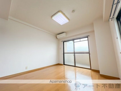 ＹＵＭＥＳＯＵビル[1K/27.37m2]のリビング・居間