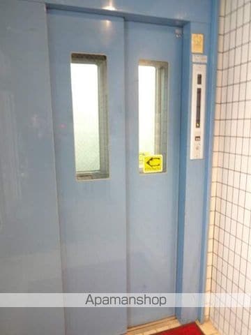 パールタウン大通の玄関写真