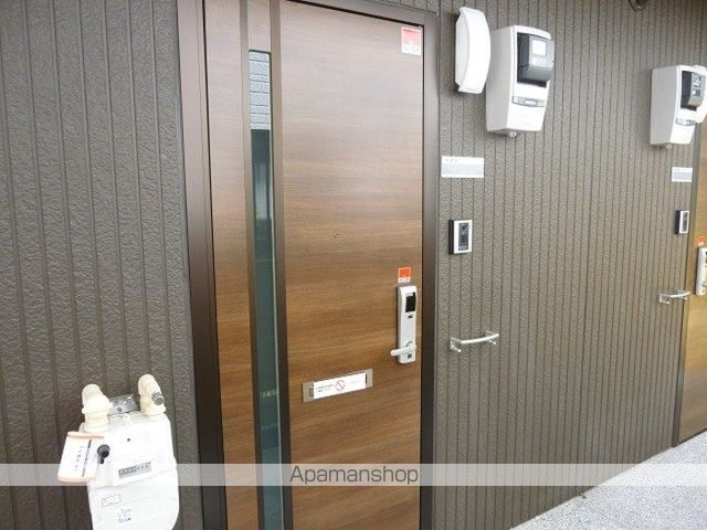 クレアーレ弐番館の玄関写真