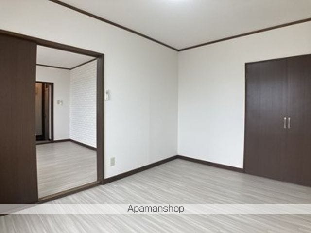 グリザヴェラ15の内装写真