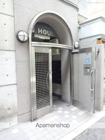 G・HOUSEの玄関写真