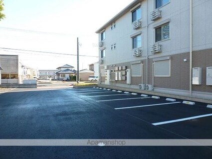 カーサ　グランデ[3LDK/69.2m2]の駐車場