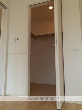 メゾンルミネ五個荘Ⅱ[1LDK/50.14m2]の収納