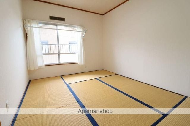 尾方ハイツの内装写真