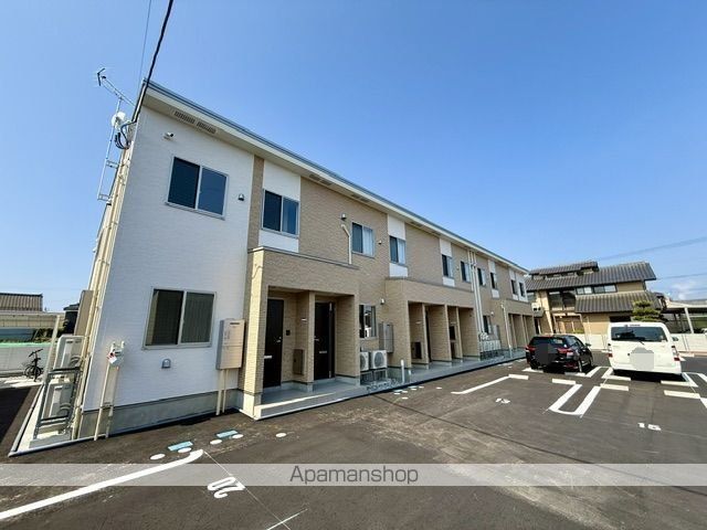 リラ・コンフィ