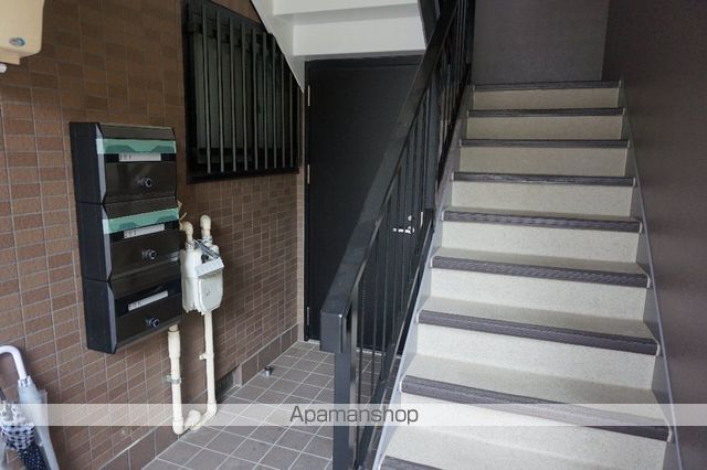 DEUXIEME SAWADAの玄関写真