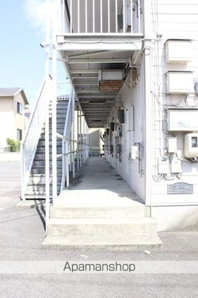 プレジール岡本　Ａ棟[1K/26.49m2]のエントランス2