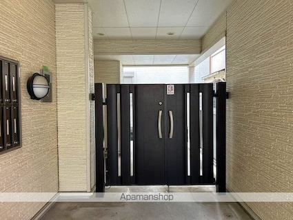 レオパレスエトワール　ピア[1K/20.81m2]のエントランス