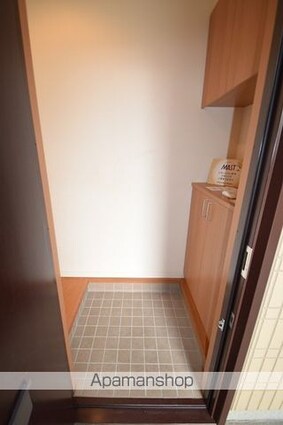 ティアラ[2LDK/54.81m2]の玄関