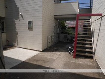 東京都練馬区桜台６丁目[1R/19.34m2]のエントランス2