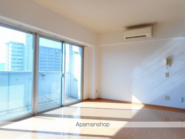 CHARMANTの内装写真
