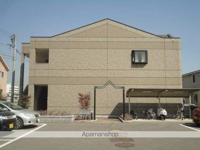 ピュアローズの玄関写真