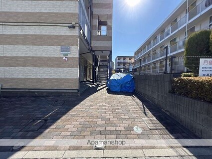 レオパレスゴールドヒルズ[1K/20.28m2]のエントランス