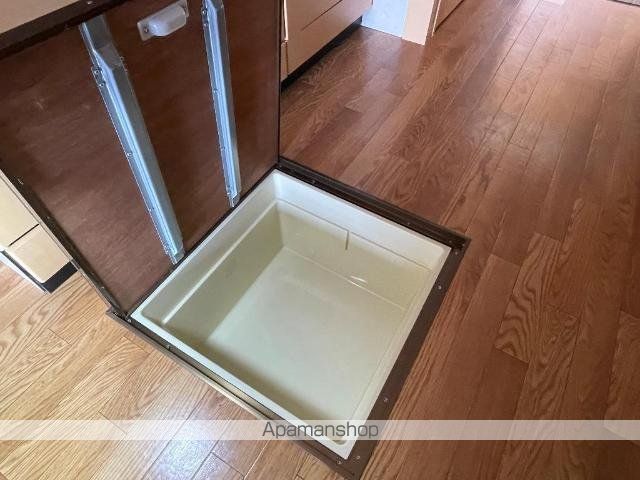 フローラ滑川の内装写真