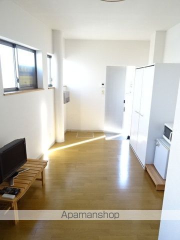 RENTA和地山の内装写真