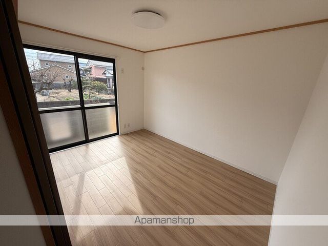 メゾン華城 B棟の内装写真