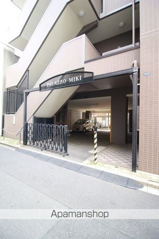 パラッツォ・ミキの玄関写真