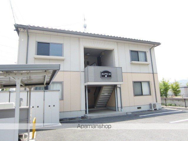 ピュアドミール城の外観写真