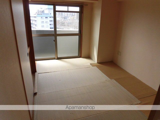 ラフィネ牛田本町の内装写真