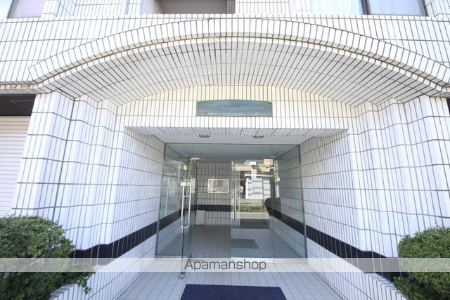 ハーヴェストマンションの玄関写真