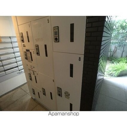 コンフォリア西新宿[1LDK/38.74m2]の共用部8