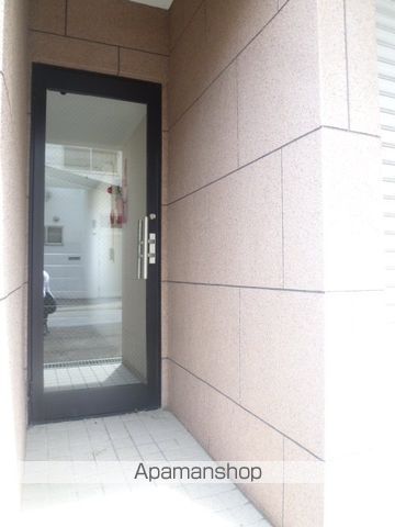 メリディアンの玄関写真