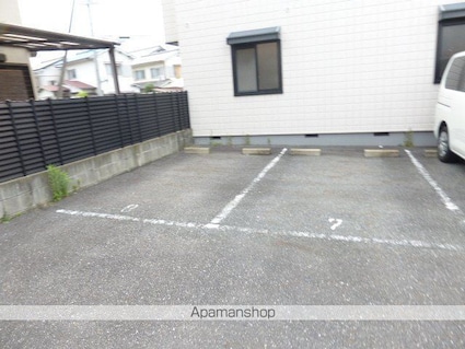 ハイツサントピア[2DK/45m2]の駐車場
