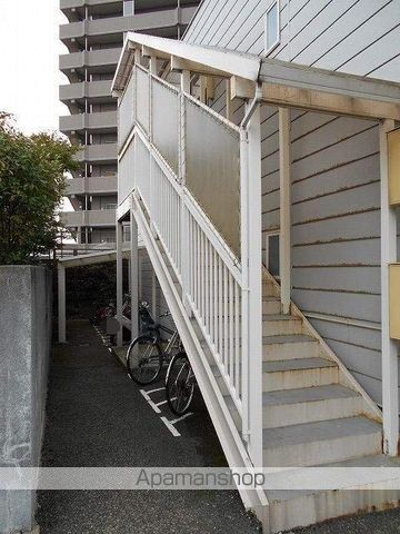 グレース青山の玄関写真