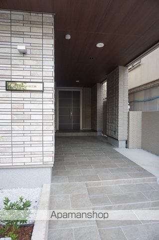 プライム戸田公園の玄関写真