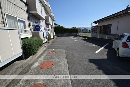 エクセレントシャトー[2DK/39.74m2]の駐車場