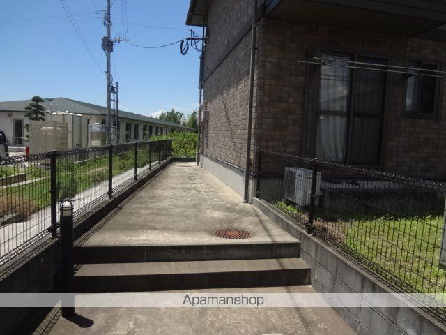 アヴァンセB棟の周辺写真