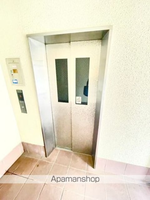 グランド・メール[2LDK/66.81m2]の共用部2