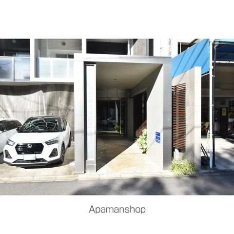 千種ライズの玄関写真
