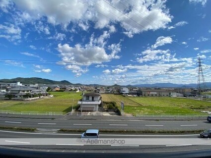 サウスプラザ六条[1LDK/49.6m2]の内装2