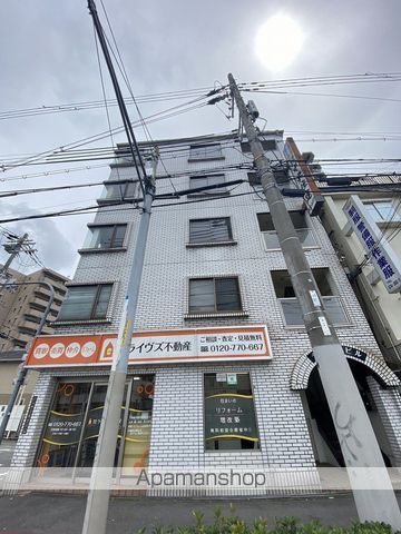 ライヴズビルの外観写真