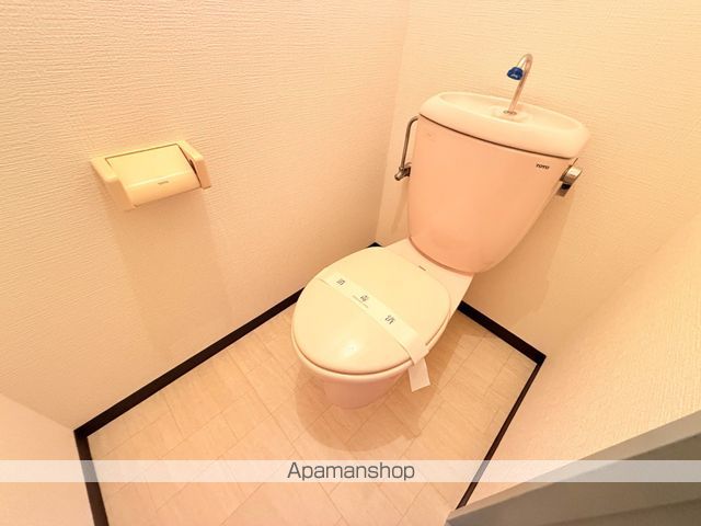 シロハイヌ今米の内装写真