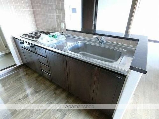 サーパス鷹子弐番館の内装写真