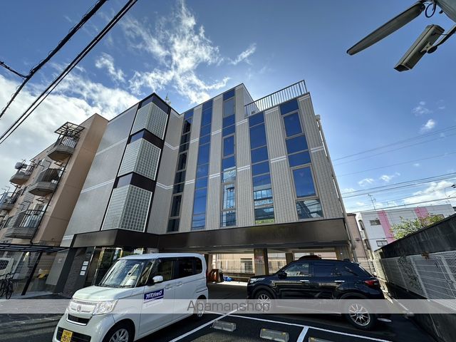 w-1homeビルの外観写真