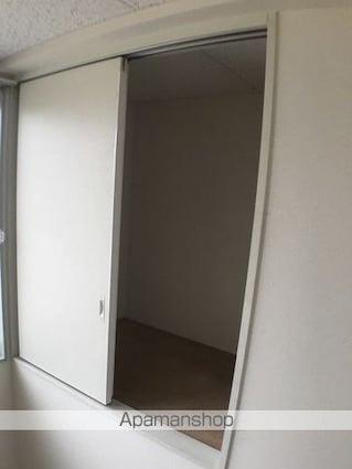 レオパレス高木[2DK/46.37m2]の収納1