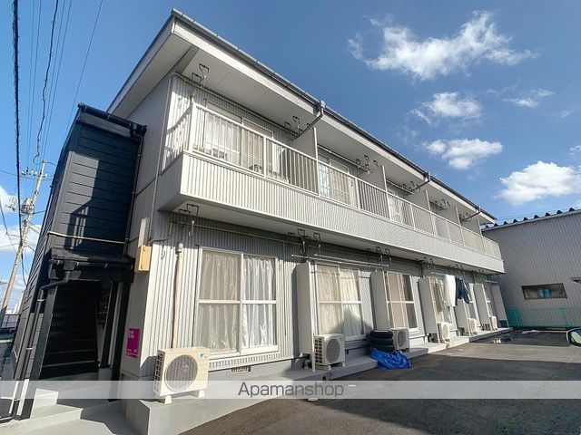 カレッジハウス湖山の外観写真