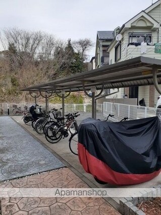 ジーク　オルト[1LDK/53.34m2]の駐車場